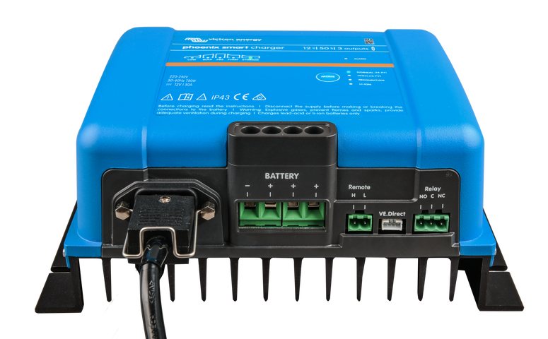 Phoenix Smart IP43 Charger 12/30(3) 120-240V